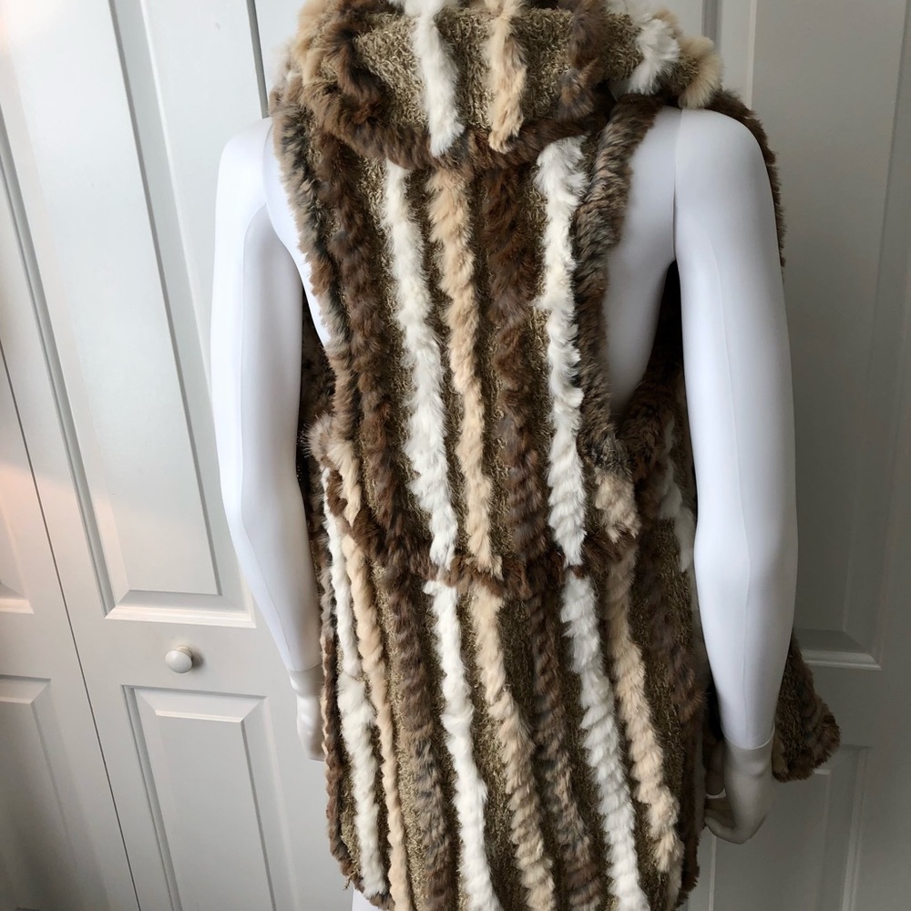 Woven Rabbit Vest - Picture 8 of 10